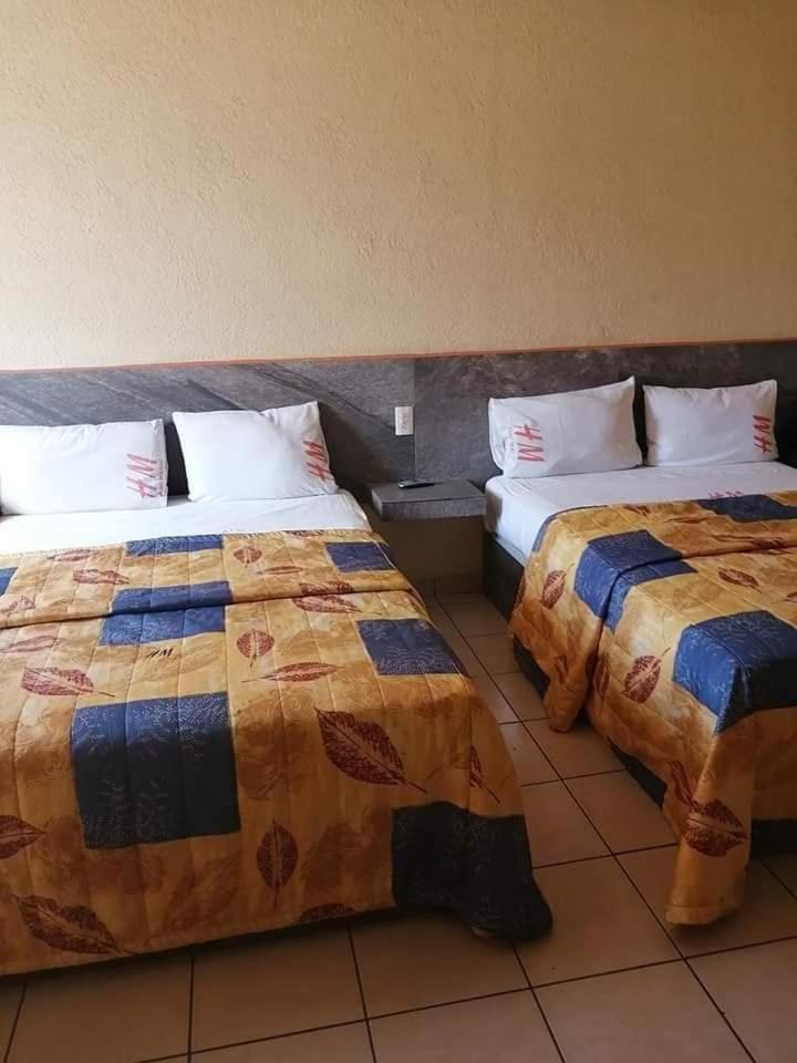 Hotel Madrid גואדלחארה מראה חיצוני תמונה