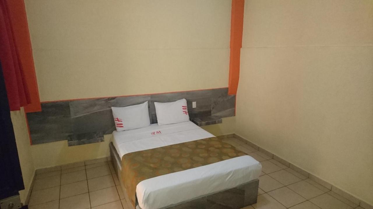 Hotel Madrid גואדלחארה מראה חיצוני תמונה
